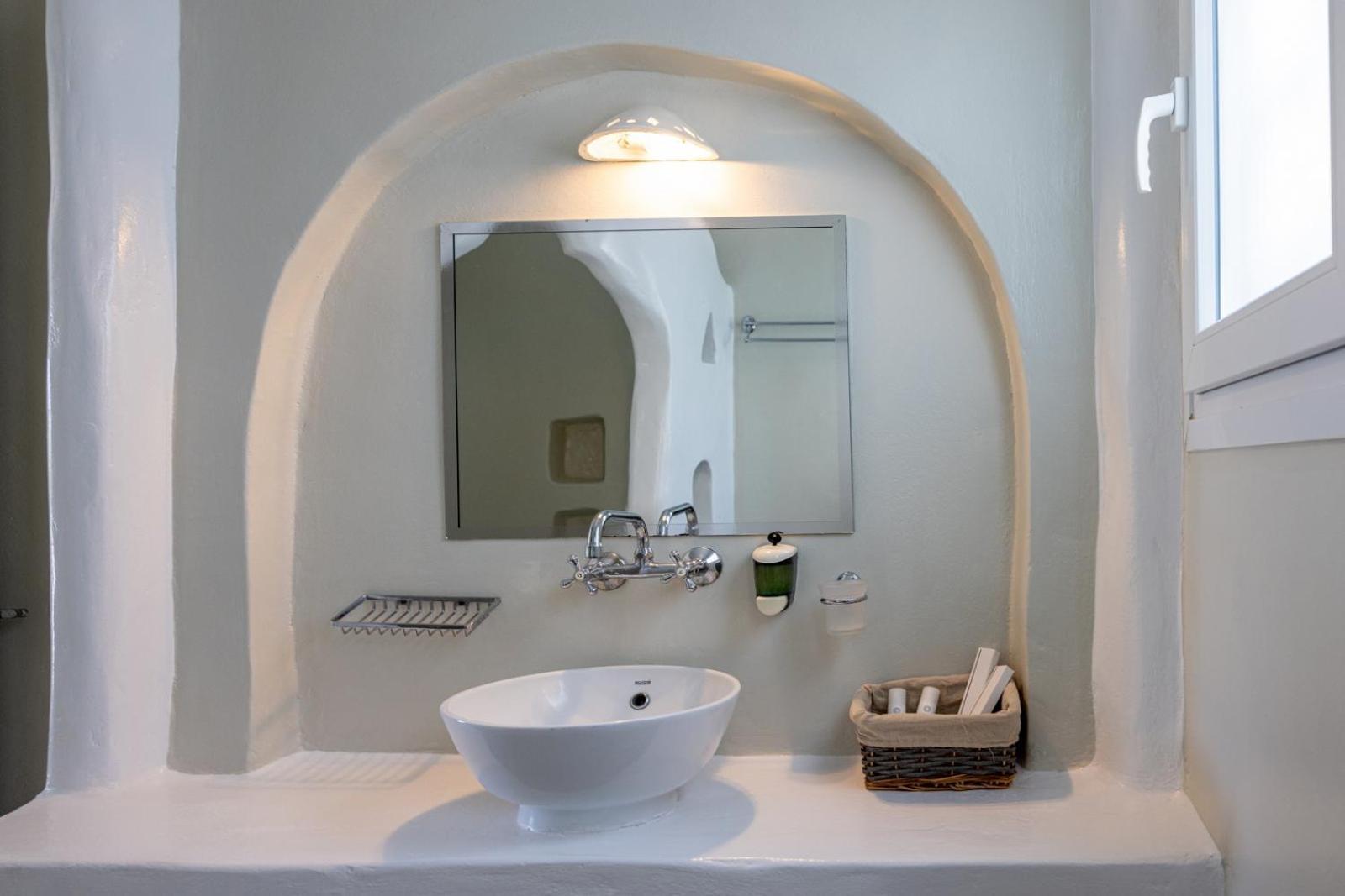 Soulmate'S Suites Tinos กิโอเนีย ภายนอก รูปภาพ