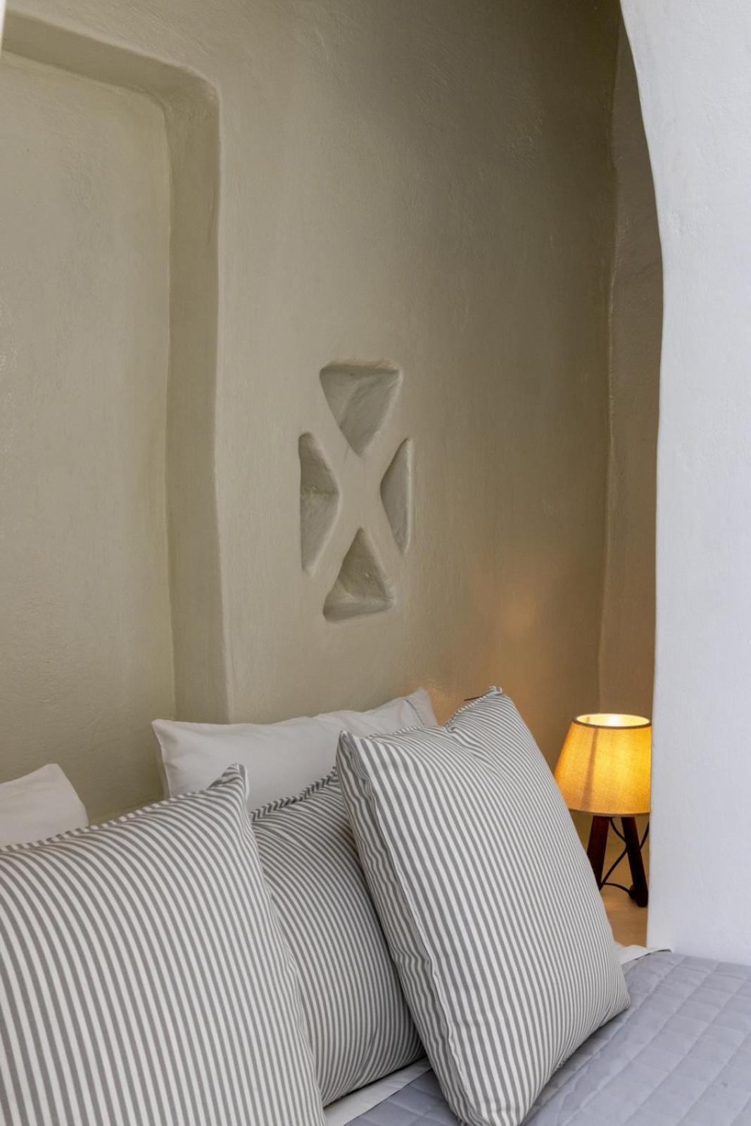 Soulmate'S Suites Tinos กิโอเนีย ภายนอก รูปภาพ