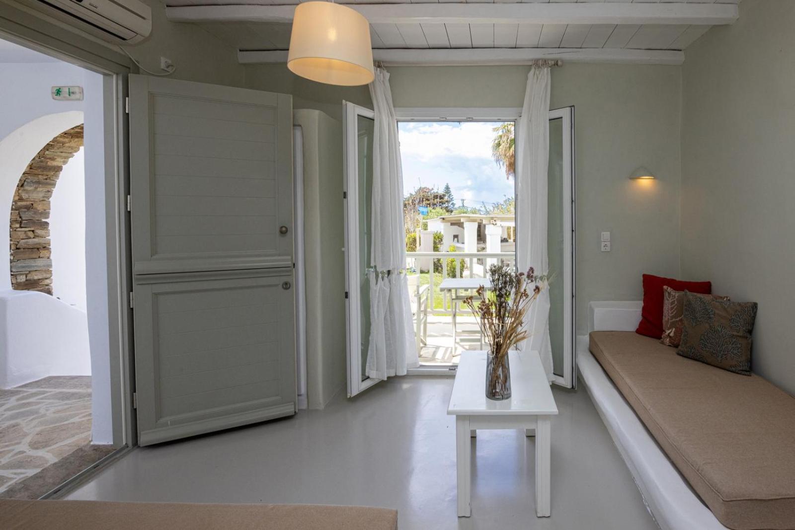 Soulmate'S Suites Tinos กิโอเนีย ภายนอก รูปภาพ