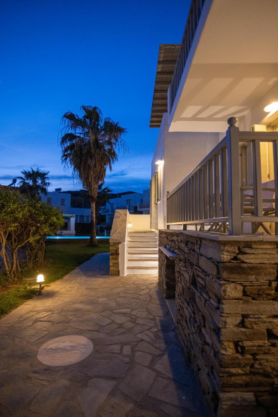 Soulmate'S Suites Tinos กิโอเนีย ภายนอก รูปภาพ